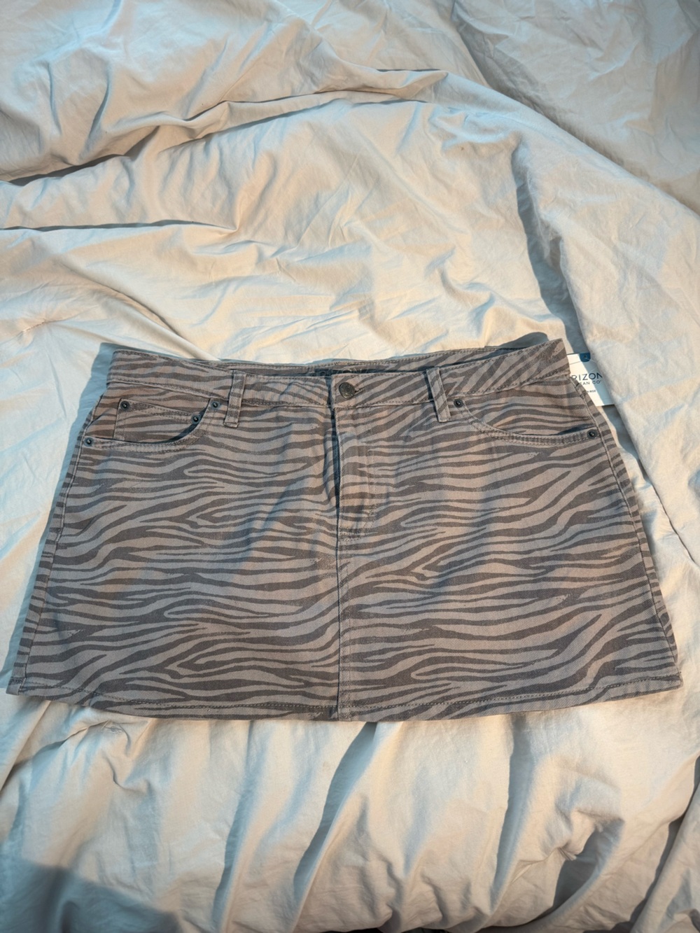 Arizona Jean Company Gray Zebra-Print Mini Skirt